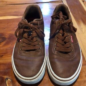 MENS LEVI’s LEATHER SHOES
